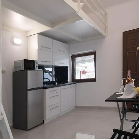 Zoi Seaview דירה *