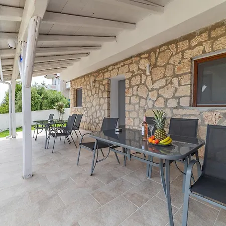 Zoi Seaview דירה